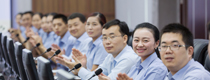 導(dǎo)軌式液壓提升機